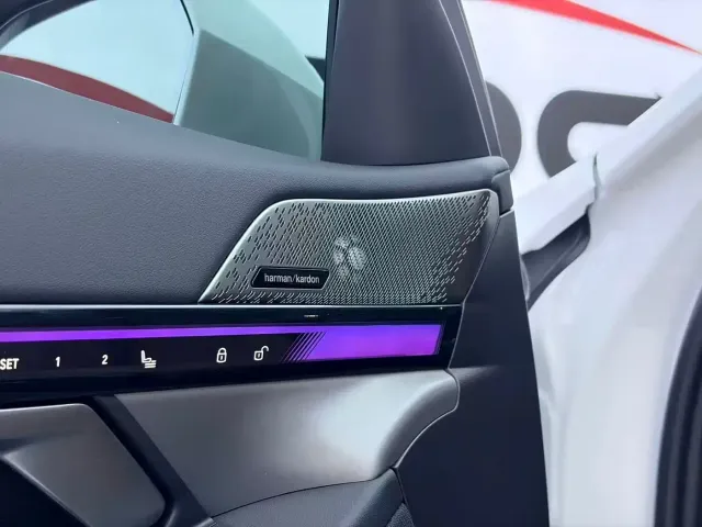 BMW 5 Series — Фото автомобиля 8