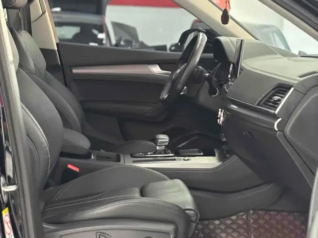 Audi Q5L — Фото автомобиля 18