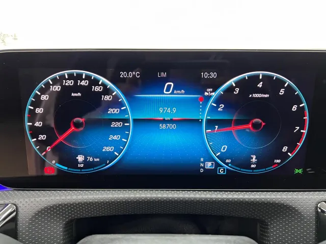 Mercedes-Benz A-Class — Фото автомобиля 24