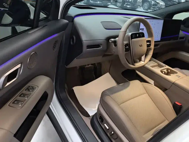 Li Auto i6 — Фото автомобиля 15