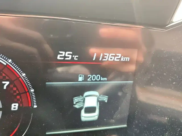 Hyundai Elantra — Фото автомобиля 4