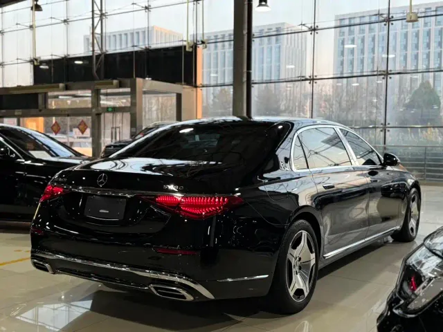 Mercedes-Benz Maybach S-Class — Фото автомобиля 25