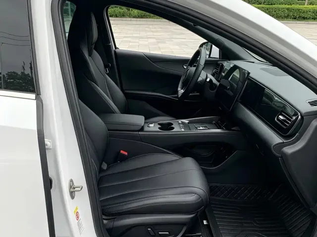 BYD Seal 06 — Фото автомобиля 17