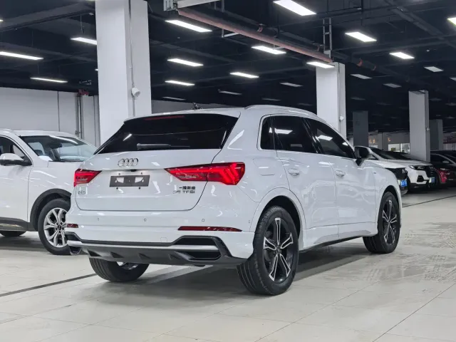 Audi Q3 — Фото автомобиля 26