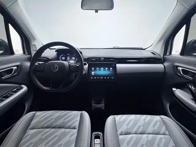 Leapmotor T03 — Фото автомобиля 18