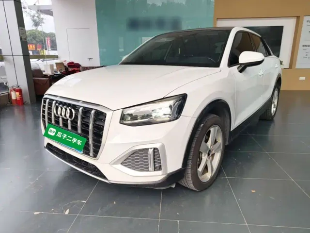 Фотография автомобиля — Audi Q2L