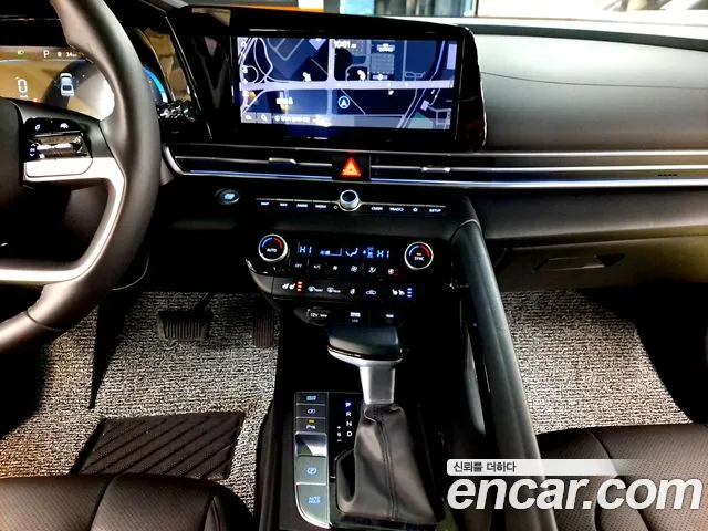 Hyundai Avante CN7 — Фото автомобиля 13