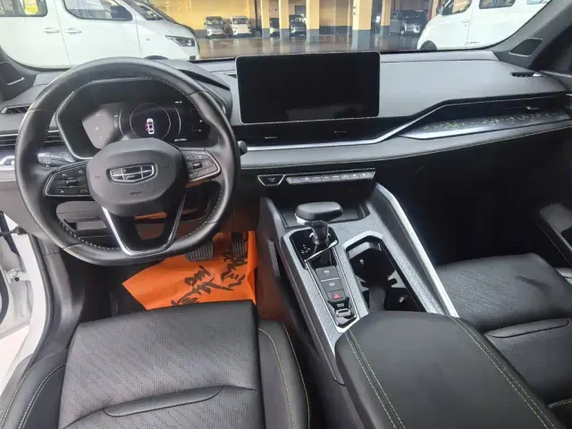 Geely Xingrui — Фото автомобиля 4