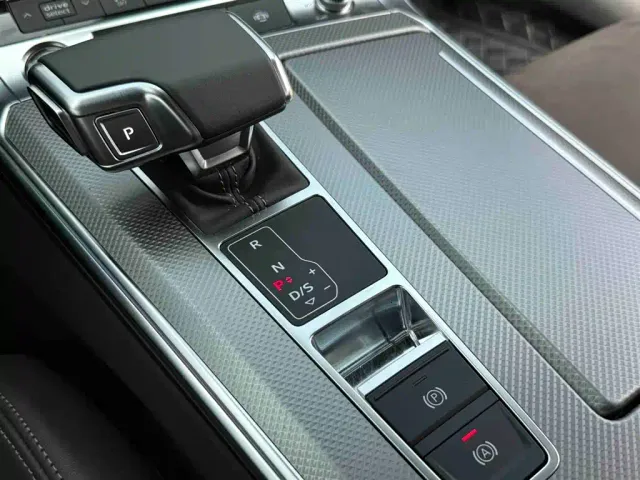 Audi A7L — Фото автомобиля 16