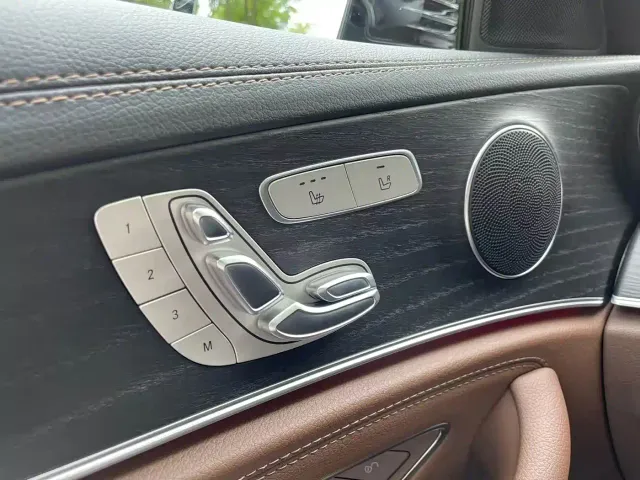 Mercedes-Benz Mercedes-Benz E-Class 2022 Model Facelift III E 300 L Sport Fashion — Фото автомобиля 17