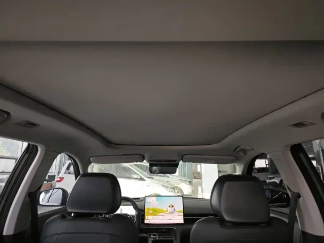 Geely Galaxy E5 — Фото автомобиля 17