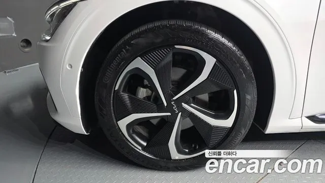 Kia EV6 — Фото автомобиля 5
