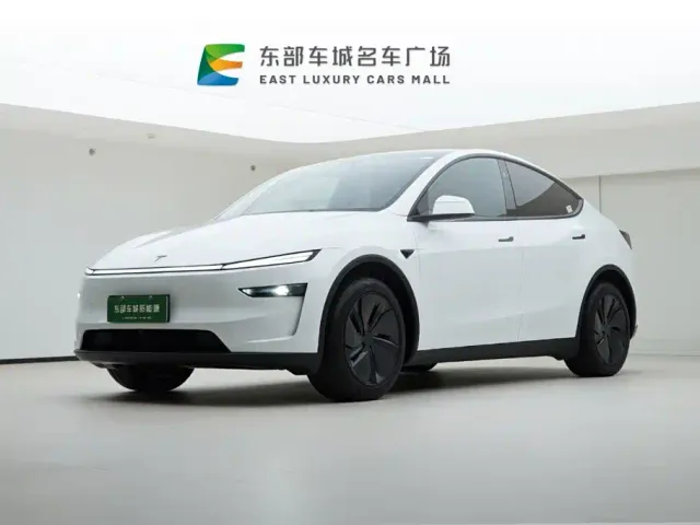 Фотография автомобиля — Tesla Model Y