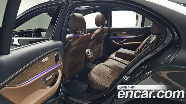 Mercedes-Benz E-Class W213 — Фото автомобиля 18