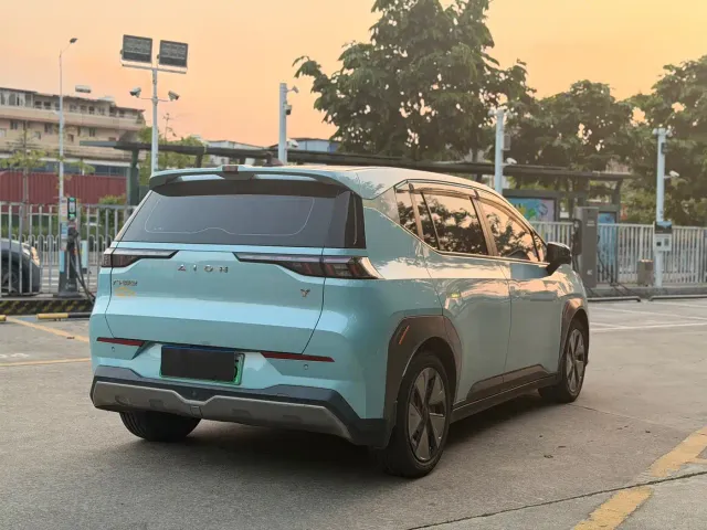 GAC Aion Y — Фото автомобиля 4