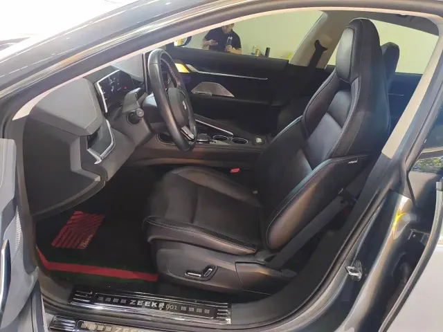 Zeekr 001 — Фото автомобиля 7