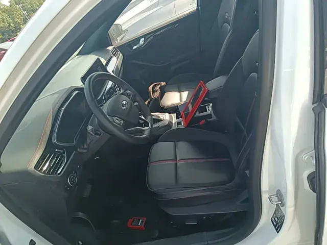Ford Focus — Фото автомобиля 14