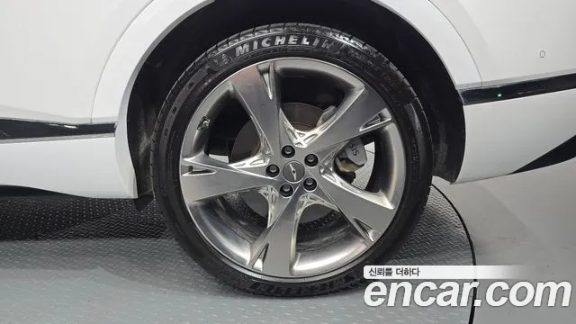Genesis GV80 — Фото автомобиля 6