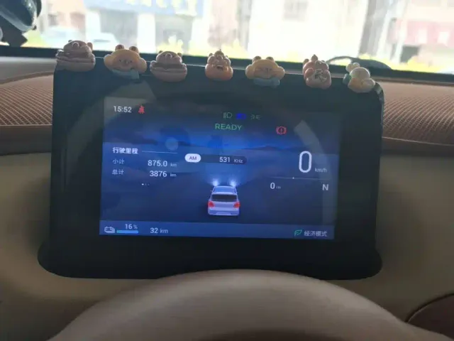 Wuling Hongguang Mini EV — Фото автомобиля 11
