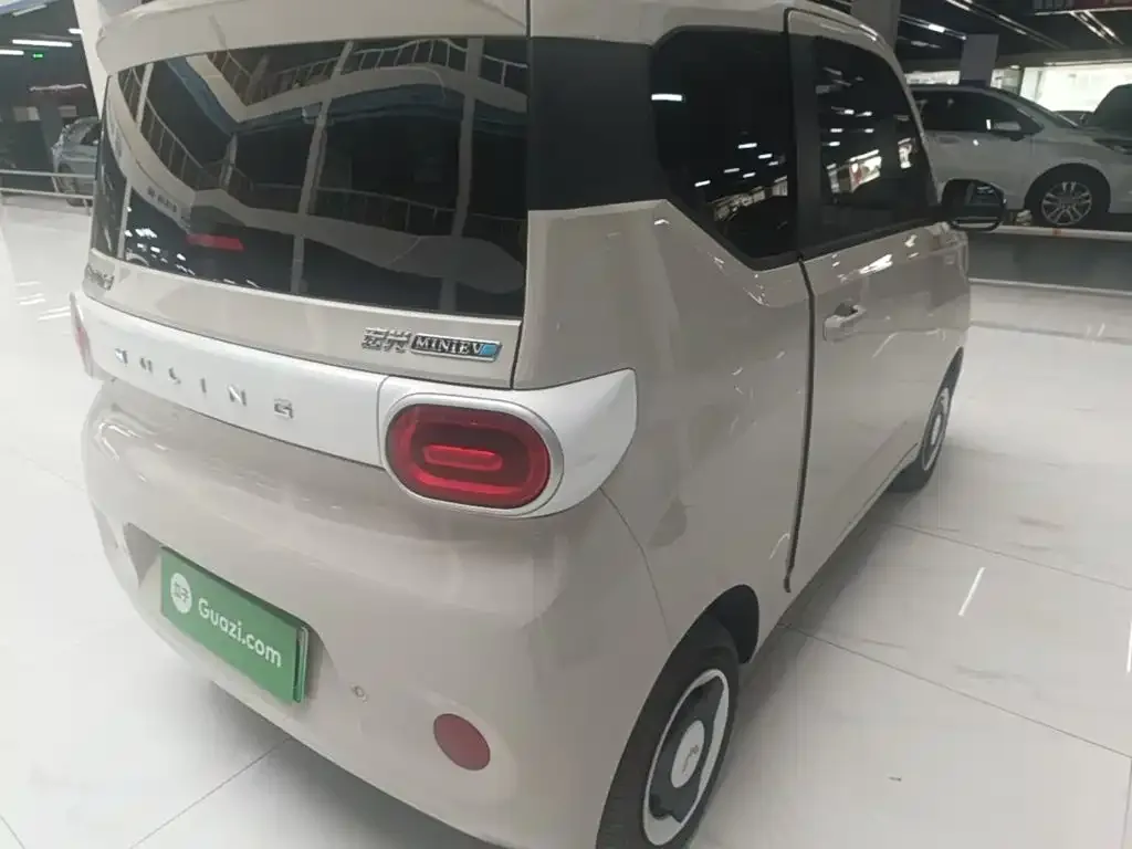 Wuling Motors Hongguang MINIEV 2024 3rd Generation 215km Youth Edition — Фото автомобиля 7