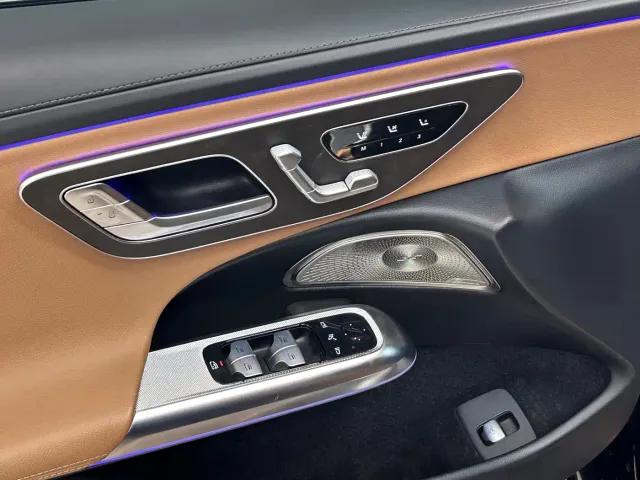 Mercedes-Benz E-Class — Фото автомобиля 10