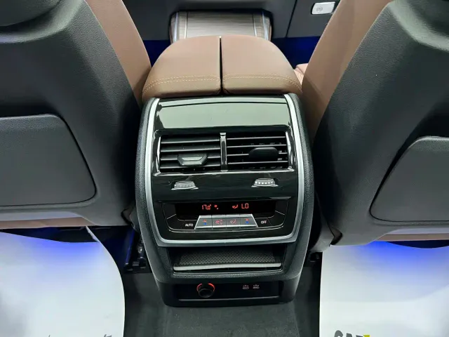 BMW X7 — Фото автомобиля 13