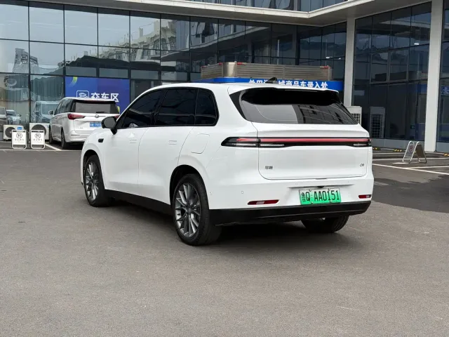 Leapmotor C10 — Фото автомобиля 10