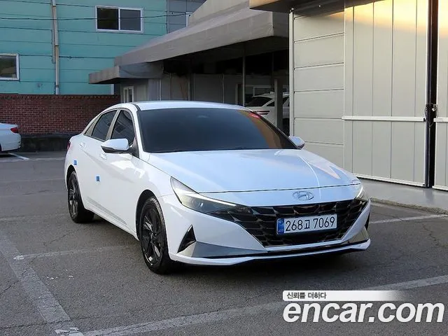 Фотография автомобиля — Hyundai Avante CN7