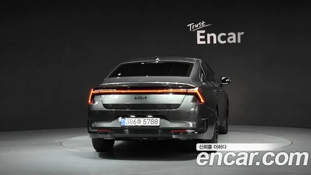 Kia K8 — Фото автомобиля 4