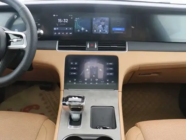 Li Auto ONE — Фото автомобиля 7