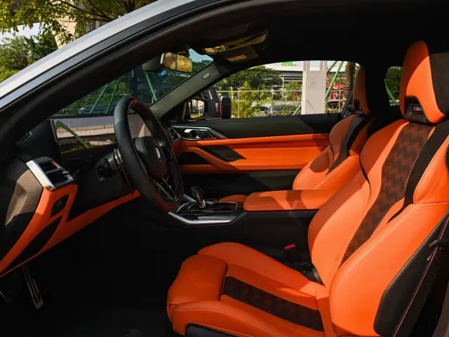 BMW M4 — Фото автомобиля 14