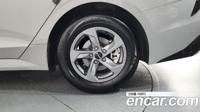 Kia K5 Новый K5 3 поколение 2.0 LPi(Для проката) — Фото автомобиля 20