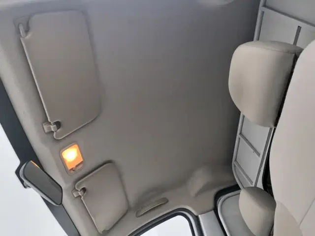 Wuling Hongguang V — Фото автомобиля 14