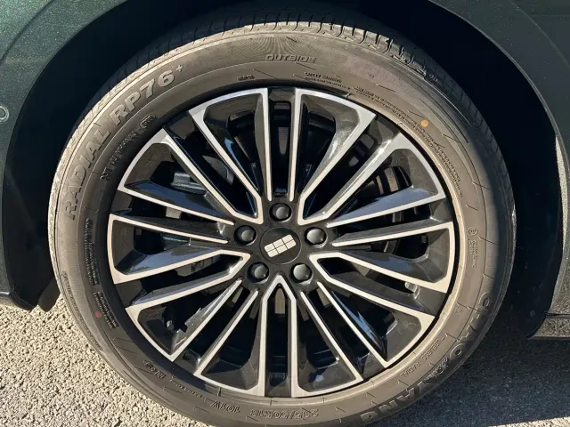 Geely Galaxy Xingyao 8 — Фото автомобиля 5