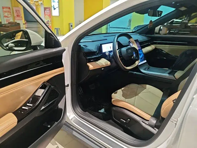 Geely Galaxy L6 — Фото автомобиля 15