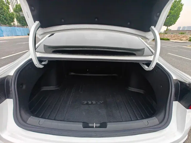 Geely Xingrui — Фото автомобиля 13