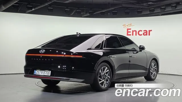 Hyundai Grandeur GN7 — Фото автомобиля 2