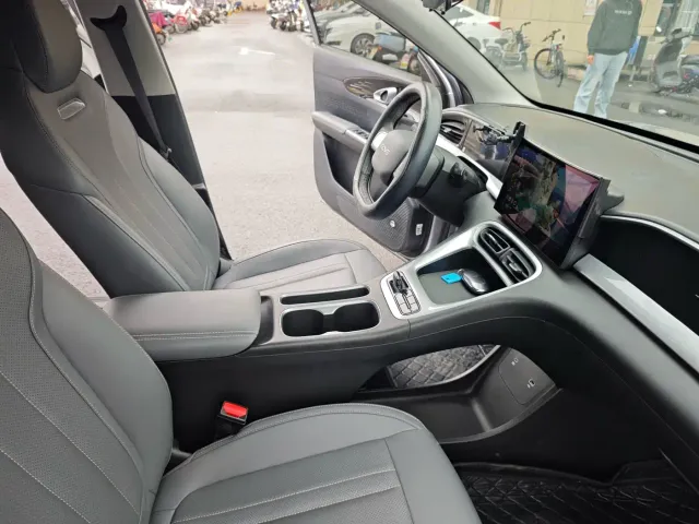 Geely Starry Wish — Фото автомобиля 16