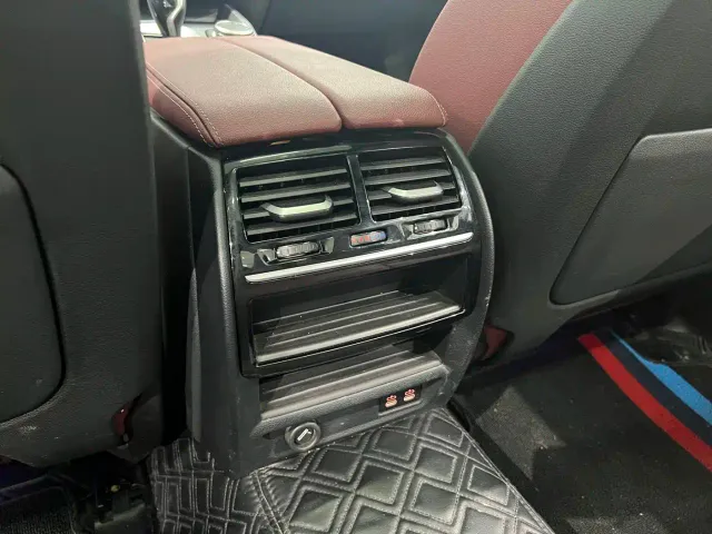 BMW 5 Series — Фото автомобиля 18