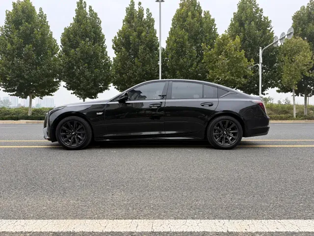 Cadillac CT5 — Фото автомобиля 4