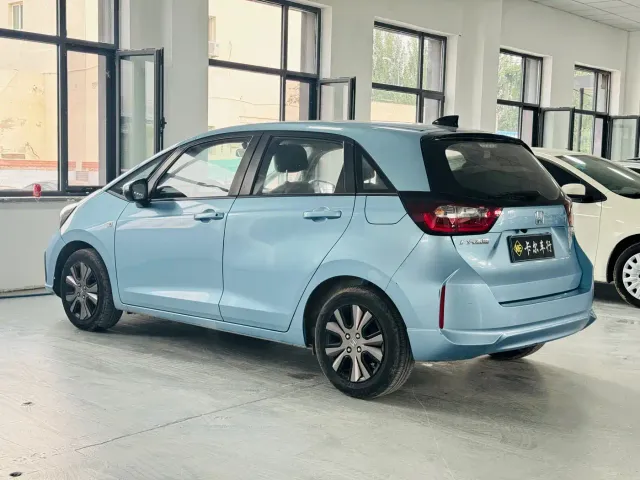 Honda Fit — Фото автомобиля 9