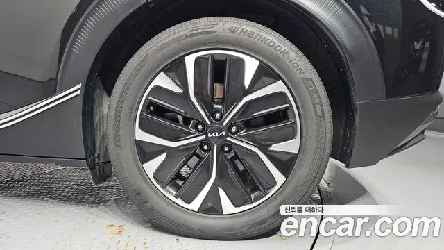 Kia EV6 — Фото автомобиля 21