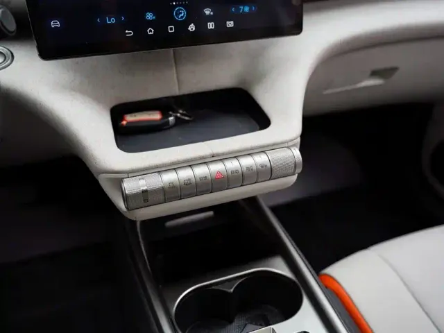 BYD Dolphin — Фото автомобиля 10