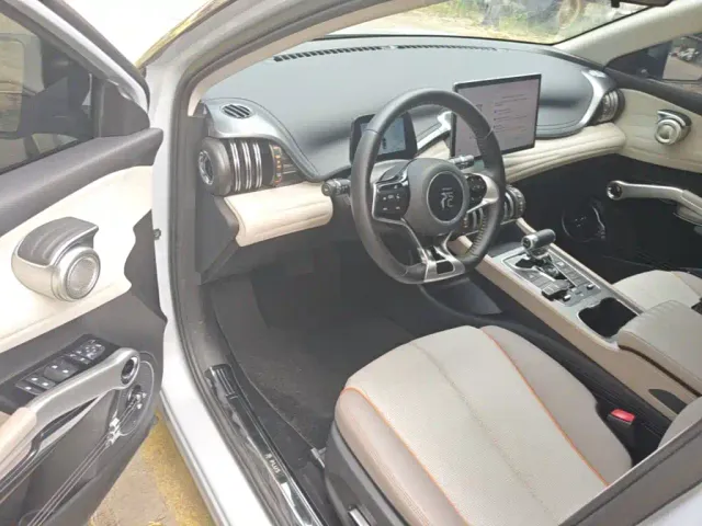 BYD Yuan PLUS — Фото автомобиля 15