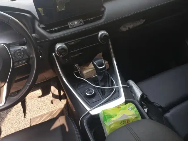 Toyota Wildlander — Фото автомобиля 16