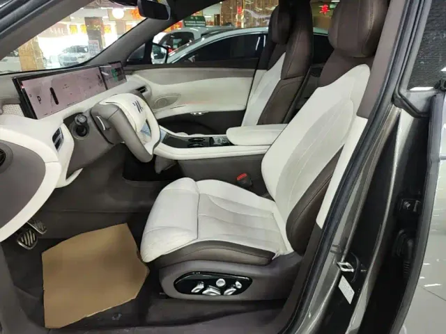 IM Motors IM LS7 — Фото автомобиля 14