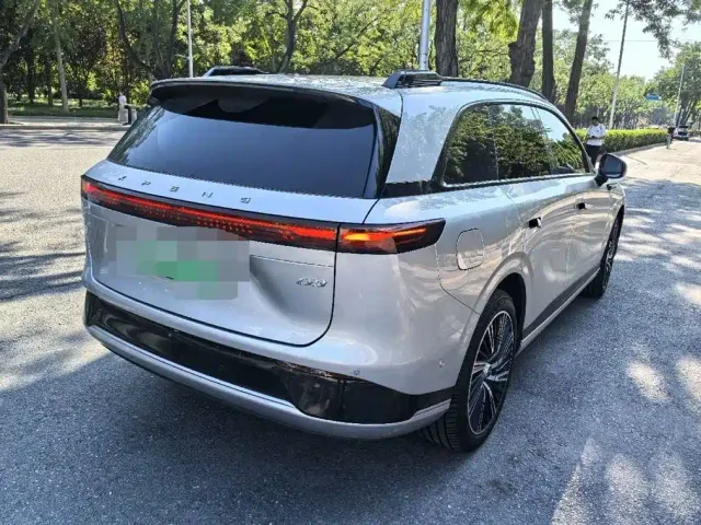 Xpeng G9 — Фото автомобиля 4