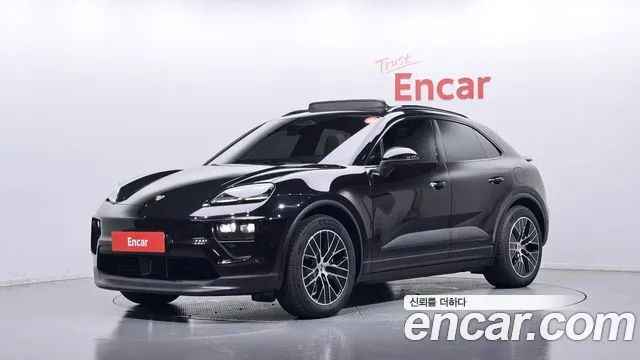 Фотография автомобиля — Porsche Macan
