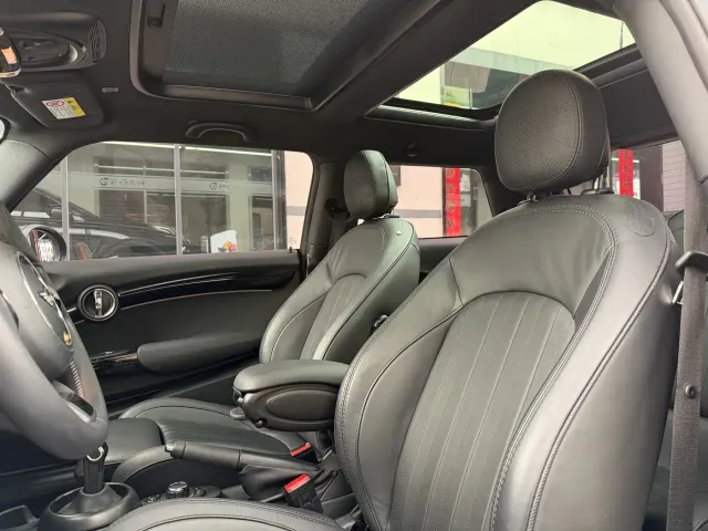 MINI Hatch — Фото автомобиля 11