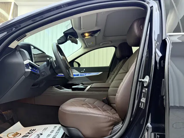 BMW 7 Series — Фото автомобиля 4